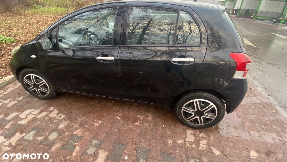 Toyota Yaris 1.33 Sol - 4