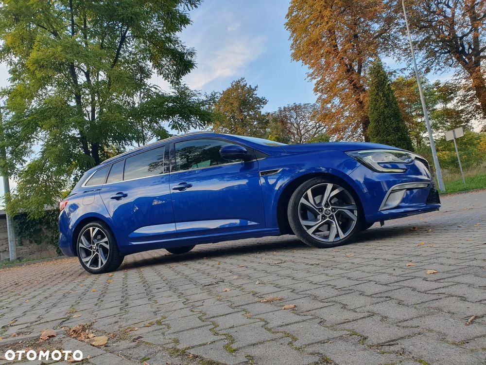 Renault Megane ENERGY TCe 205 EDC GT - 21