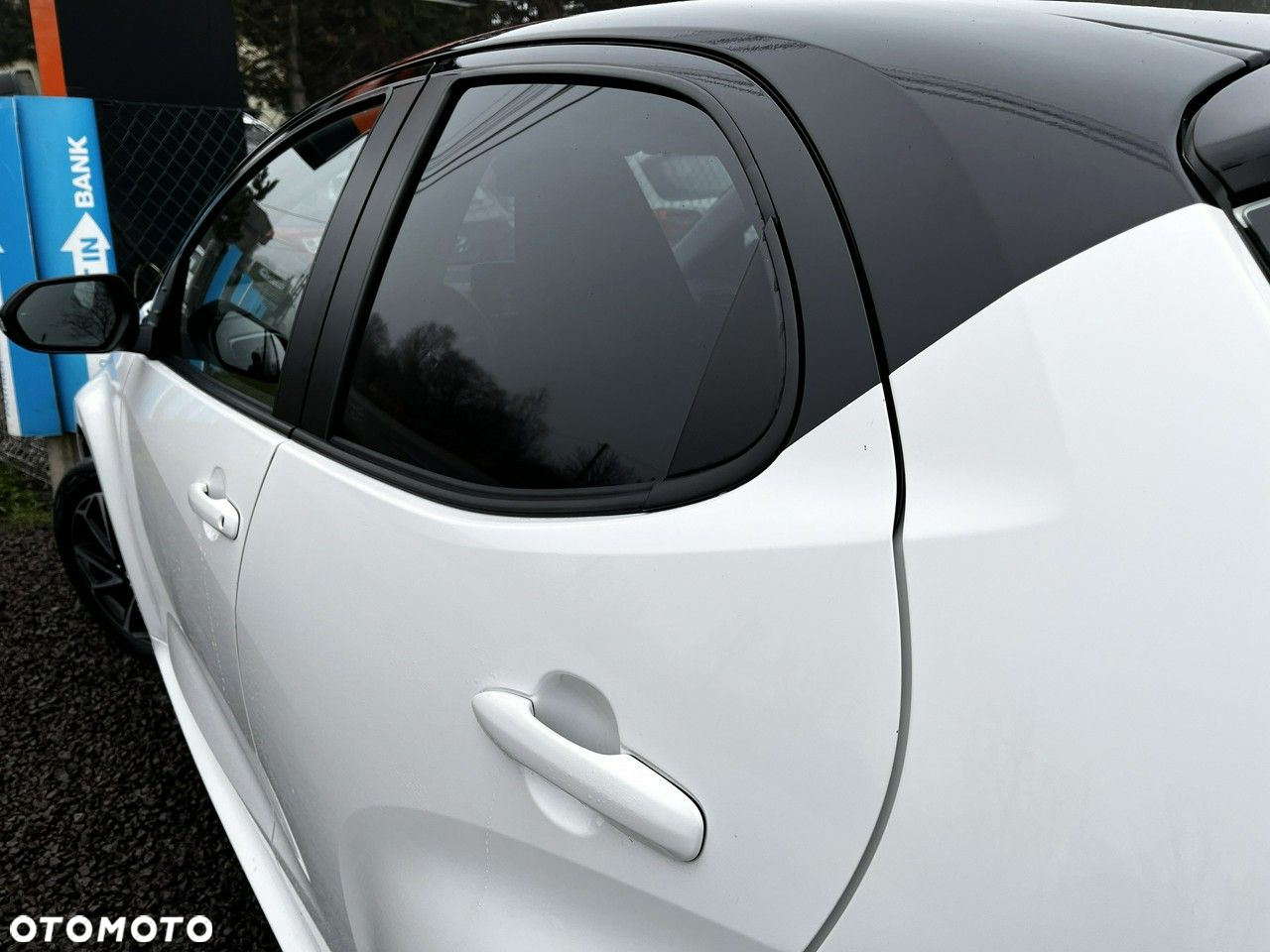 Toyota Yaris - 11
