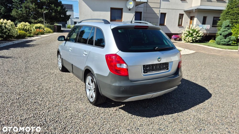 Skoda Fabia 1.2 TSI Scout - 5