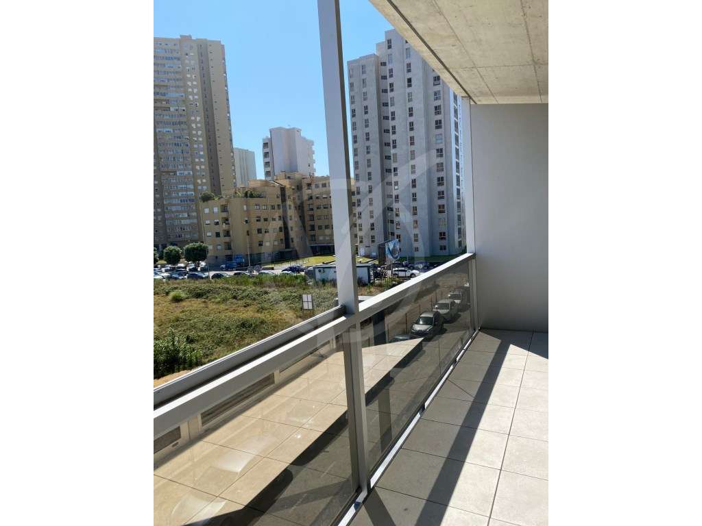 Arrenda Apartamento T3 - Zona Balnear Póvoa de Varzim - Grande imagem: 2/12