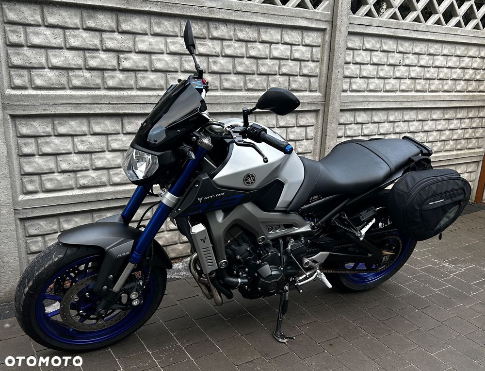 Yamaha MT - 19