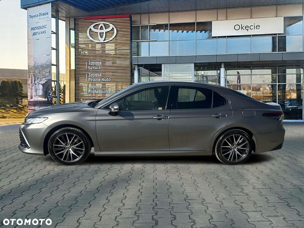 Toyota Camry 2.5 Hybrid Executive CVT - 2
