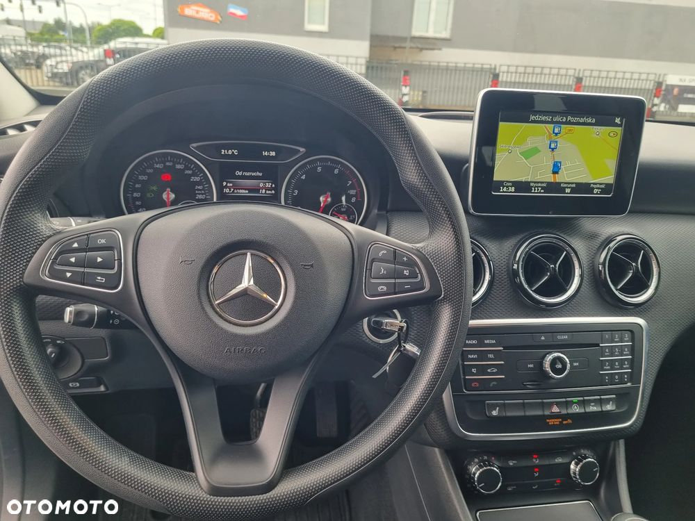 Mercedes-Benz Klasa A 200 (BlueEFFICIENCY) Style - 29