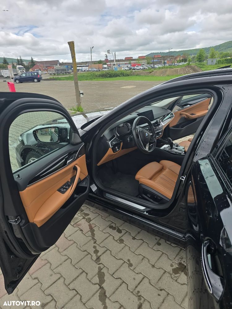 BMW Seria 5 530i Aut. Sport Line - 21