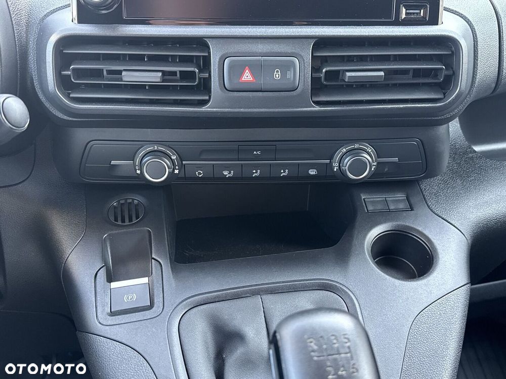Toyota PROACE CITY - 31
