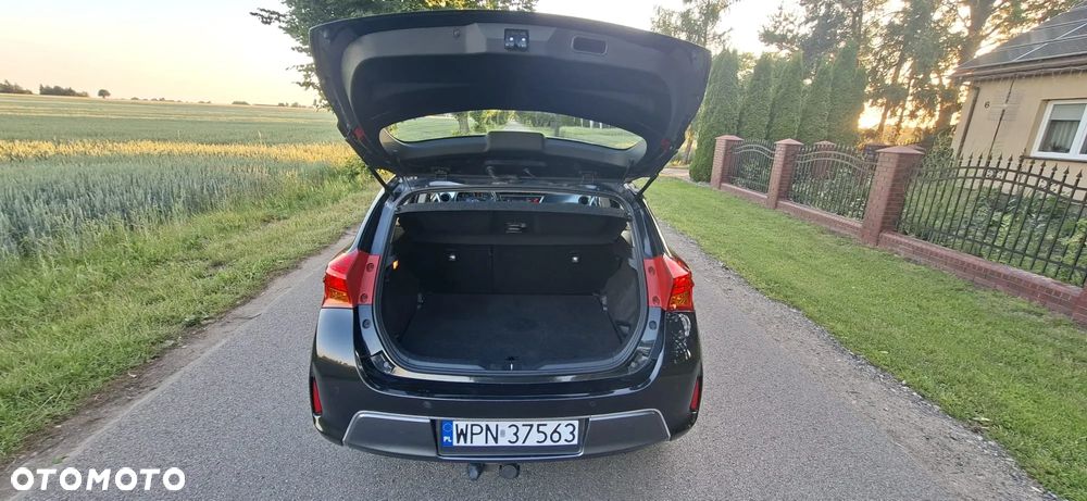 Toyota Auris - 28