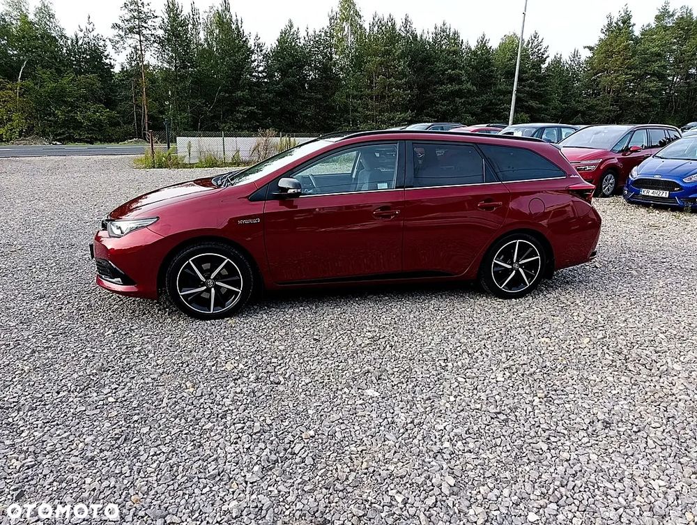 Toyota Auris Hybrid 135 Selection - 4