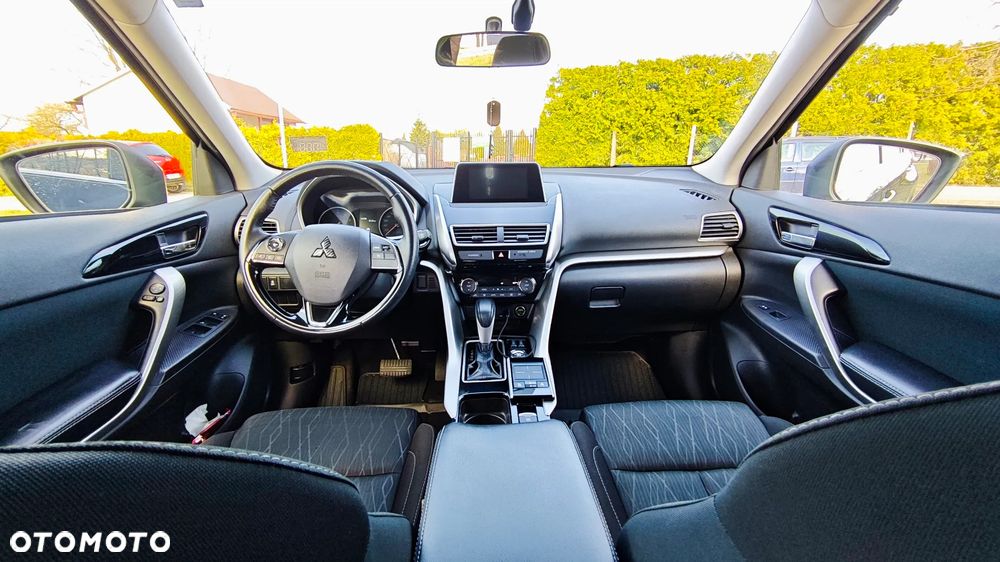 Mitsubishi Eclipse Cross 1.5 T-MIVEC (ClearTec) CVT 4WD Plus - 11
