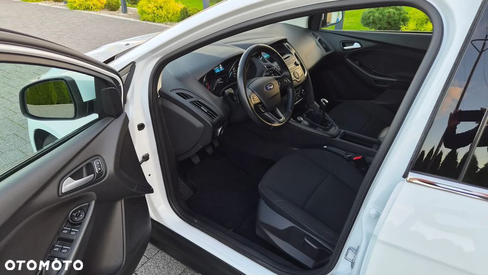 Ford Focus 1.0 EcoBoost Titanium - 22