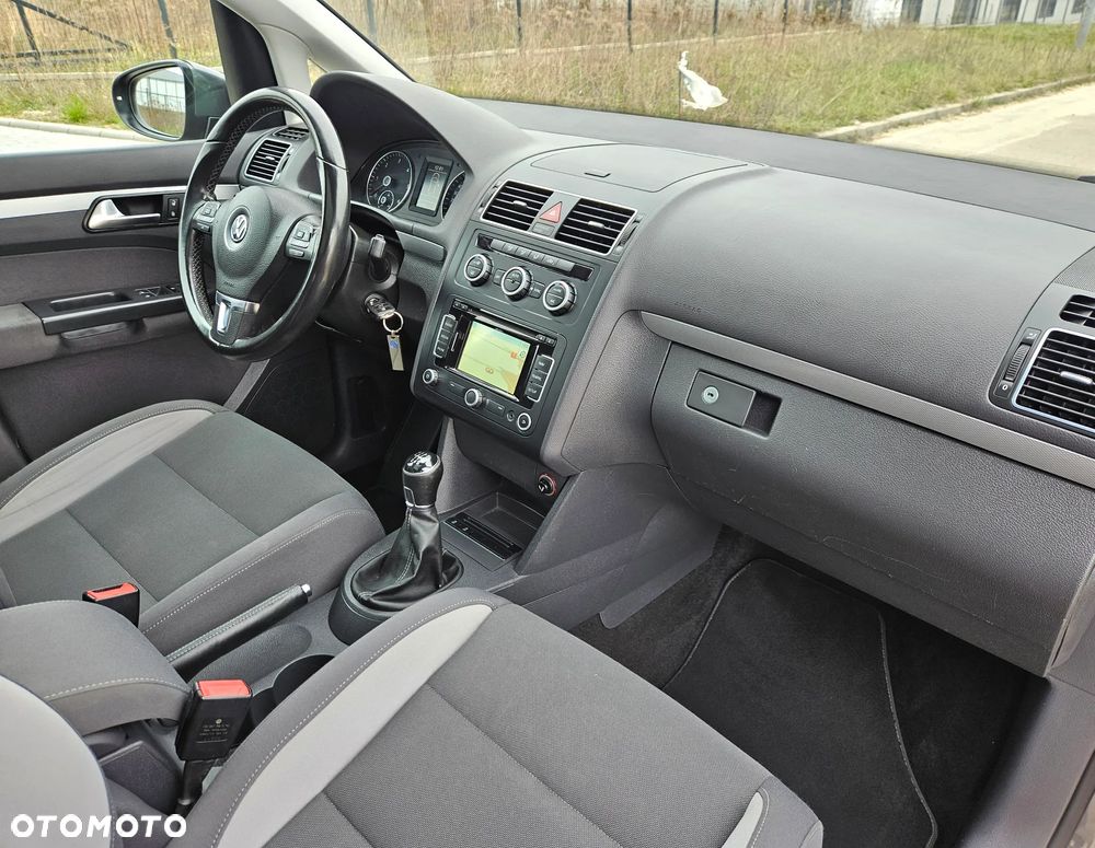 Volkswagen Touran 1.6 TDI DPF BlueMotion Technology Life - 25