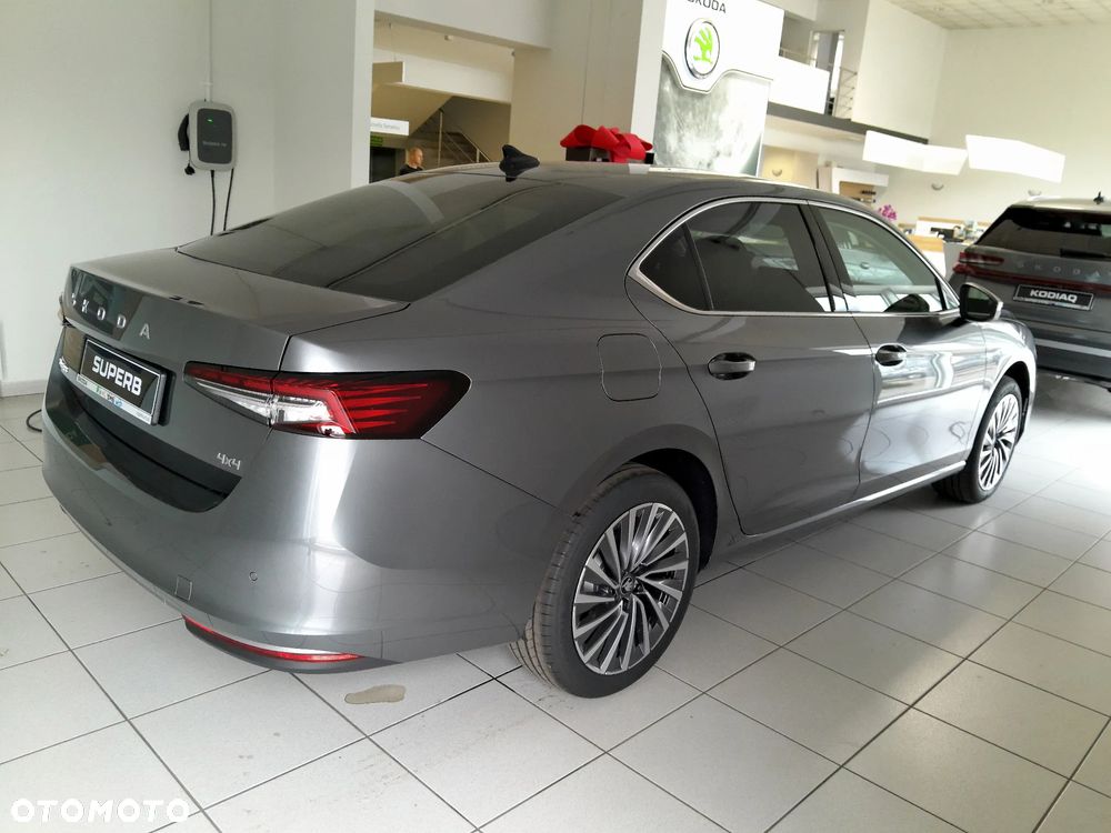 Skoda Superb 2.0 TDI SCR 4x4 L&K DSG - 7