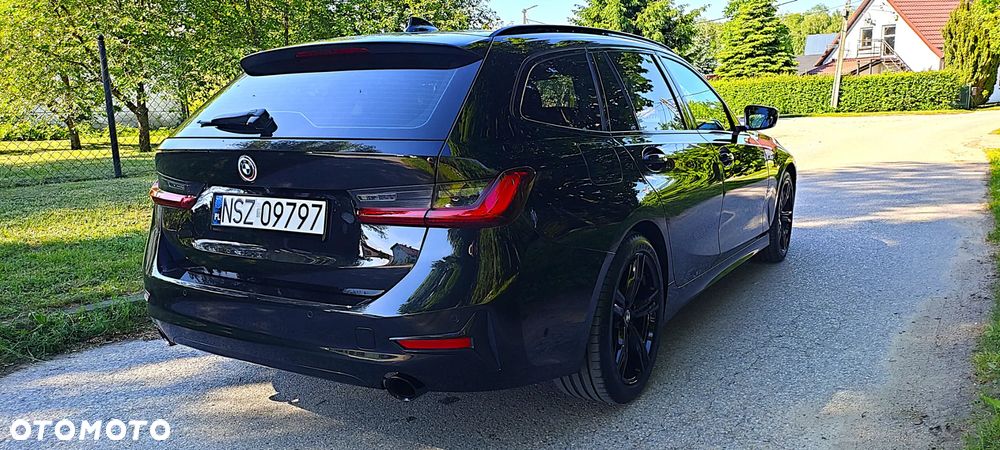 BMW Seria 3 320d Sport Line Shadow sport - 4