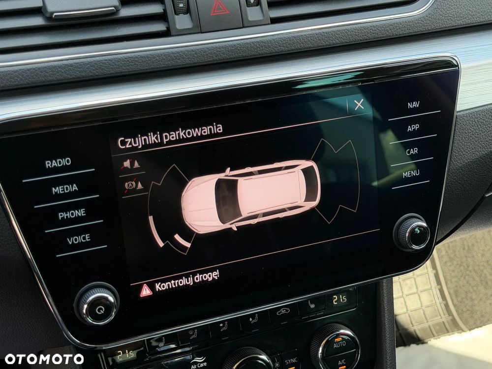 Skoda Superb 2.0 TDI SCR Ambition DSG - 18