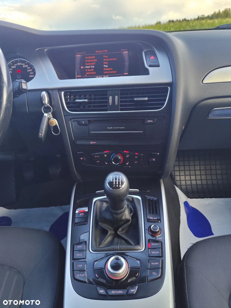 Audi A4 Avant 2.0 TDI - 32