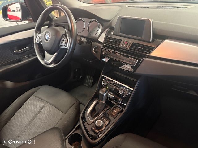 BMW 225xe Active Tourer Line Sport - 37