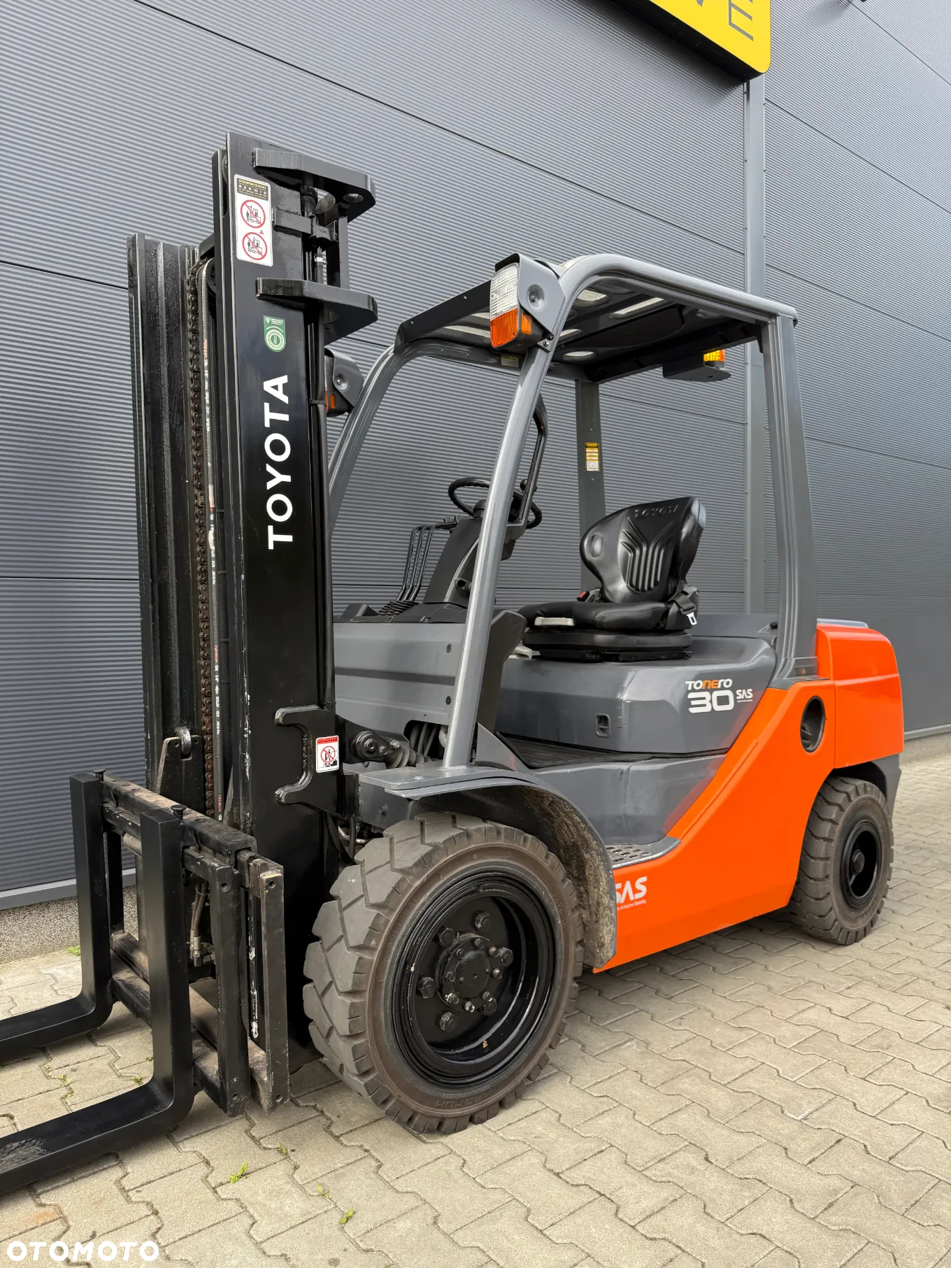 Toyota 02-8FDF30 - 4