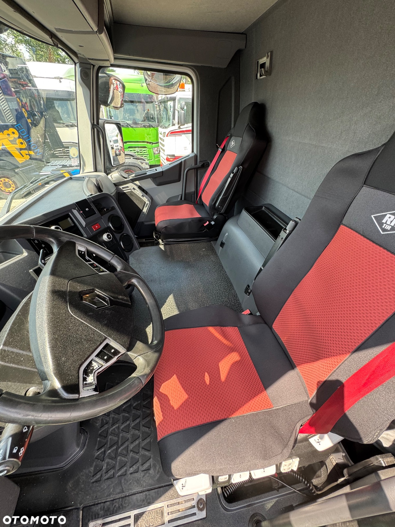 Renault C430 - 12