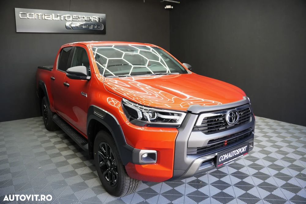 Toyota Hilux 2.8D 204CP 4x4 Double Cab AT Invincible