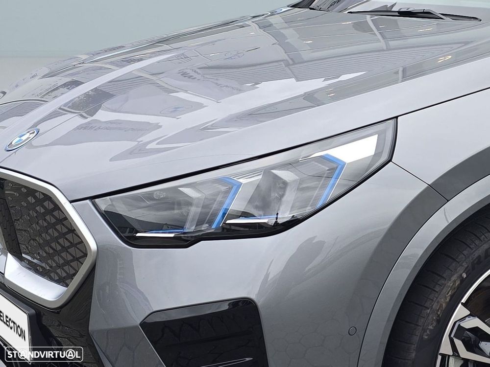 BMW iX2 eDrive20 - 3