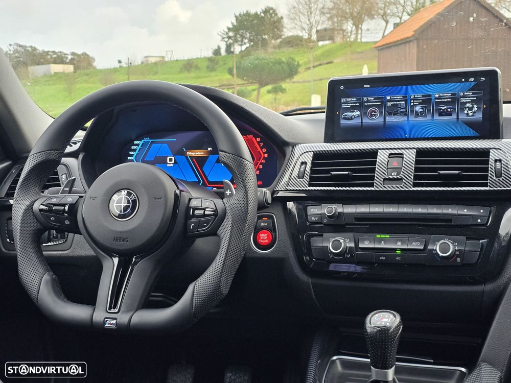 BMW 318 d Sport Line - 30