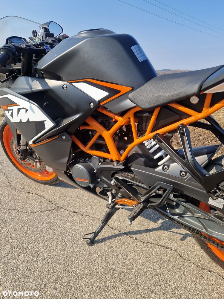 KTM RC 125 - 13
