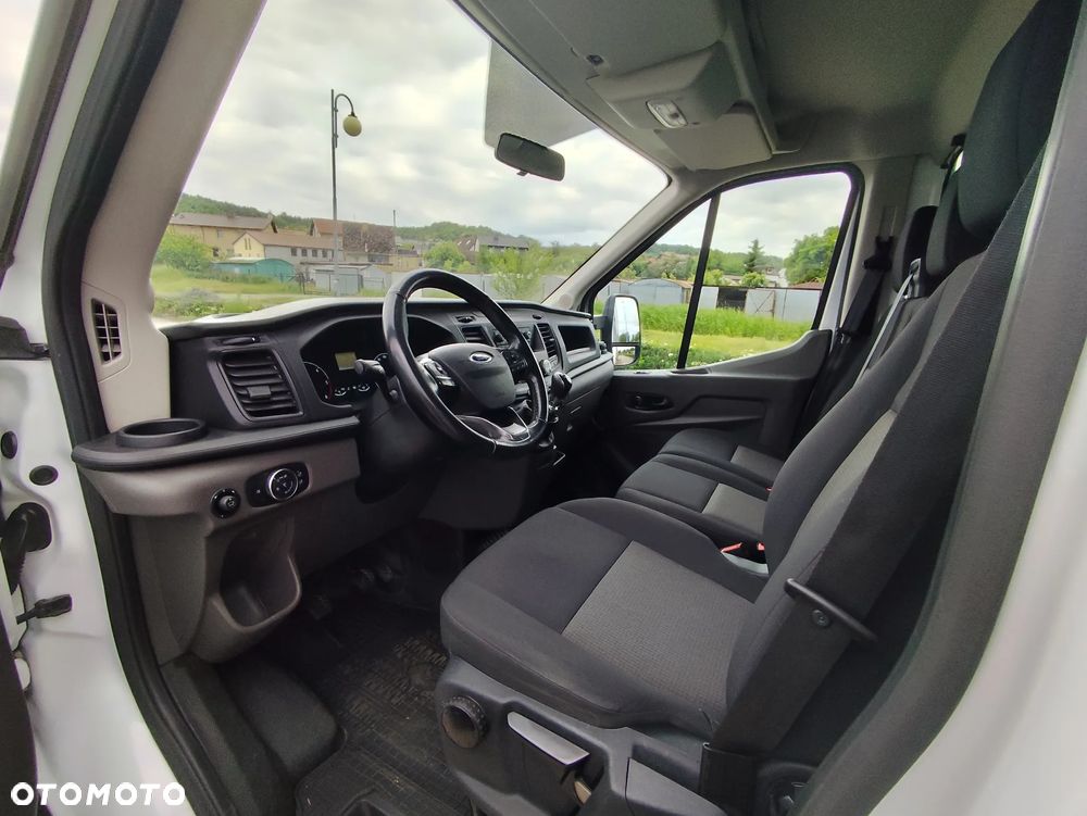 Ford Transit - 13