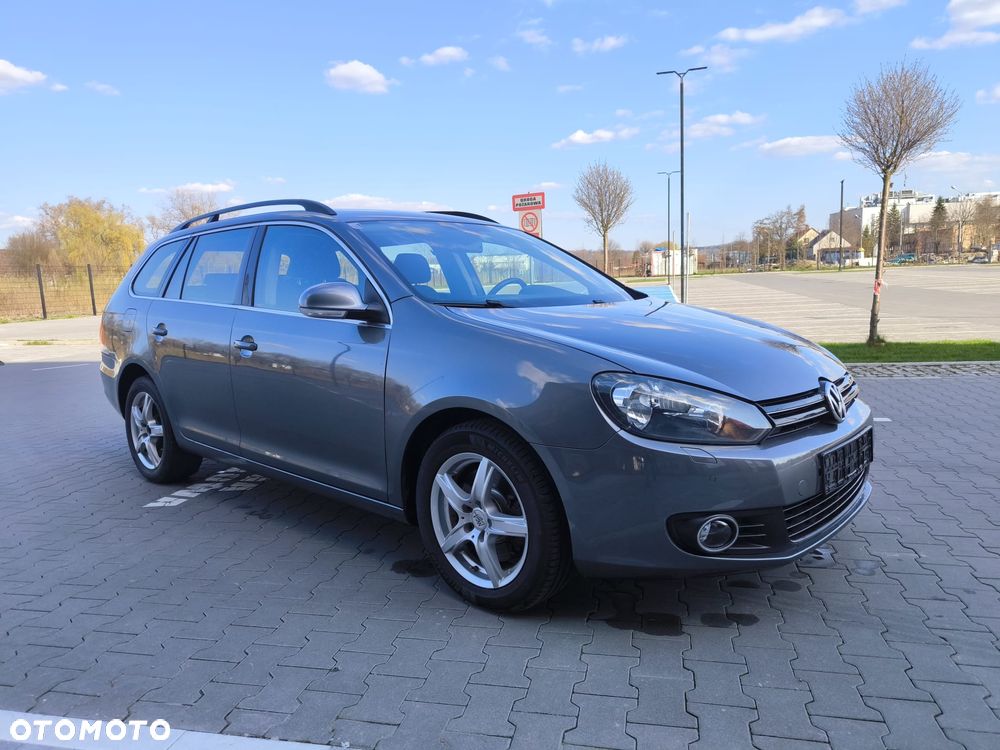 Volkswagen Golf - 32