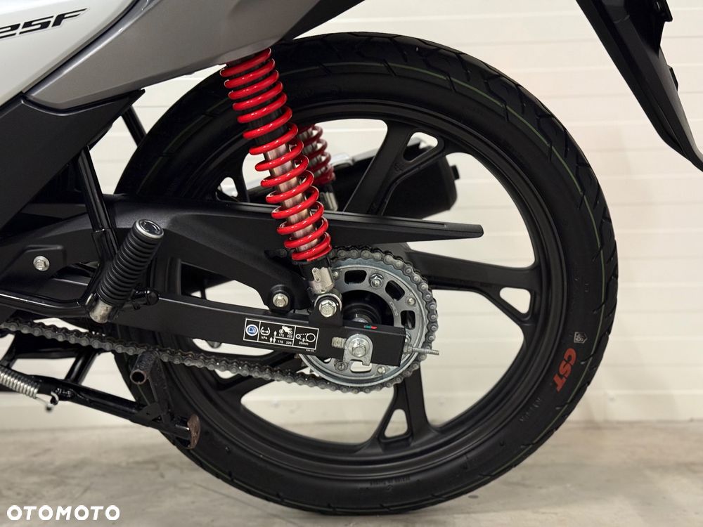 Honda CB - 28