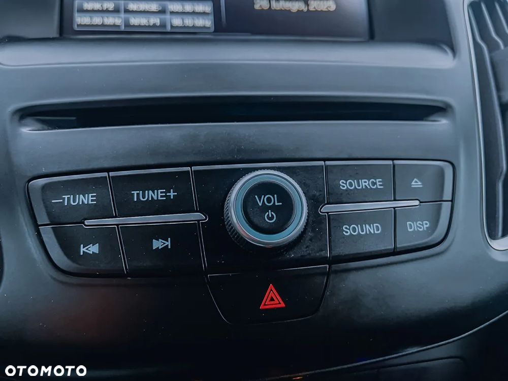 Ford Focus 1.0 EcoBoost Trend - 23