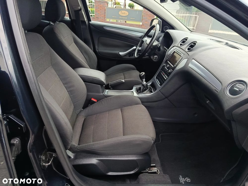 Ford Mondeo Turnier 2.2 TDCi Trend - 23
