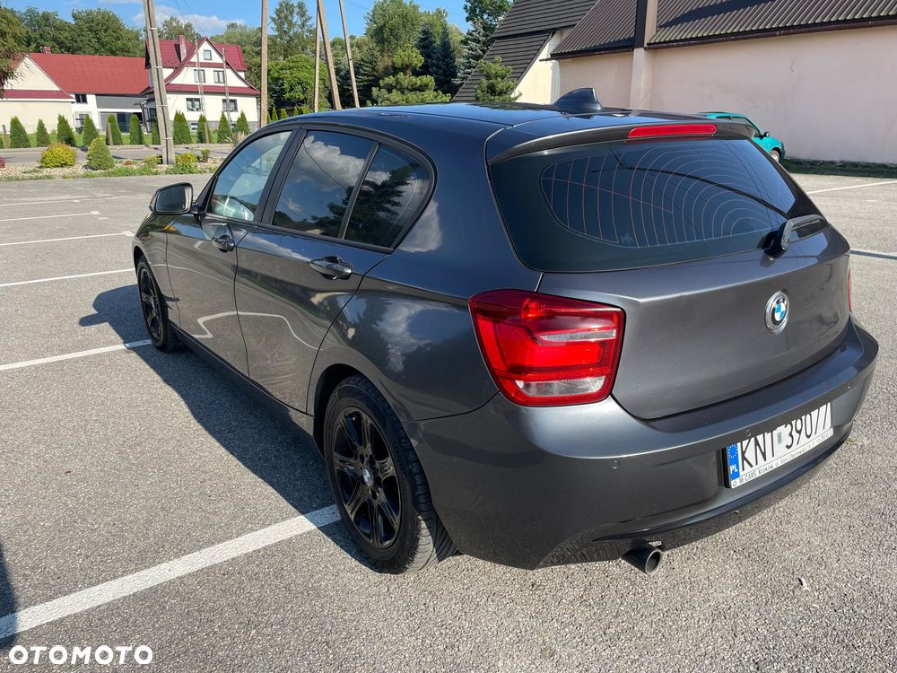 BMW Seria 1 118d Sport Line - 4