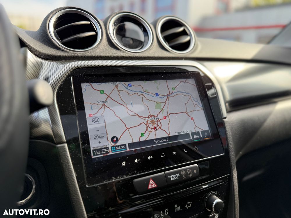 Suzuki Vitara 1.4 Boosterjet 6MT AllGrip MHEV Luxus - 13