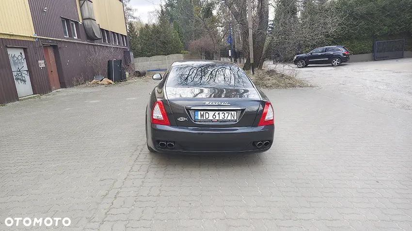 Maserati Quattroporte - 8