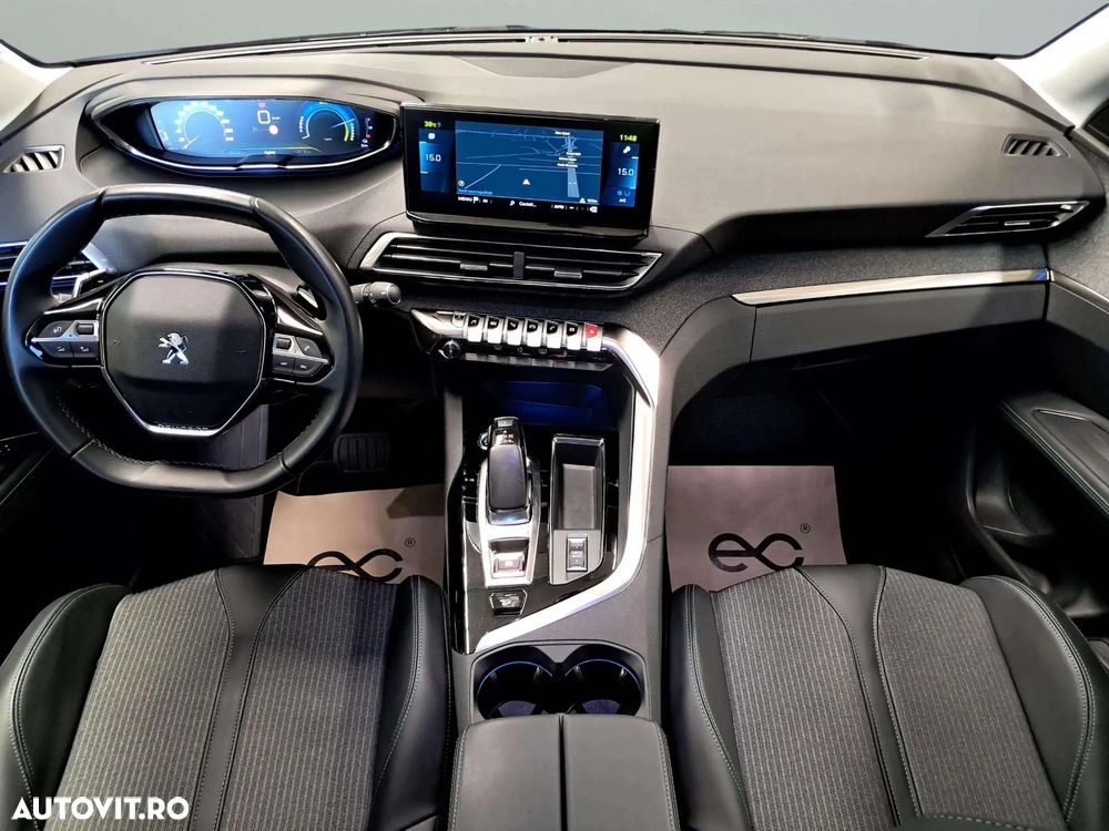 Peugeot 3008 PHEV 300 EAT8 4X4 Allure Pack - 8