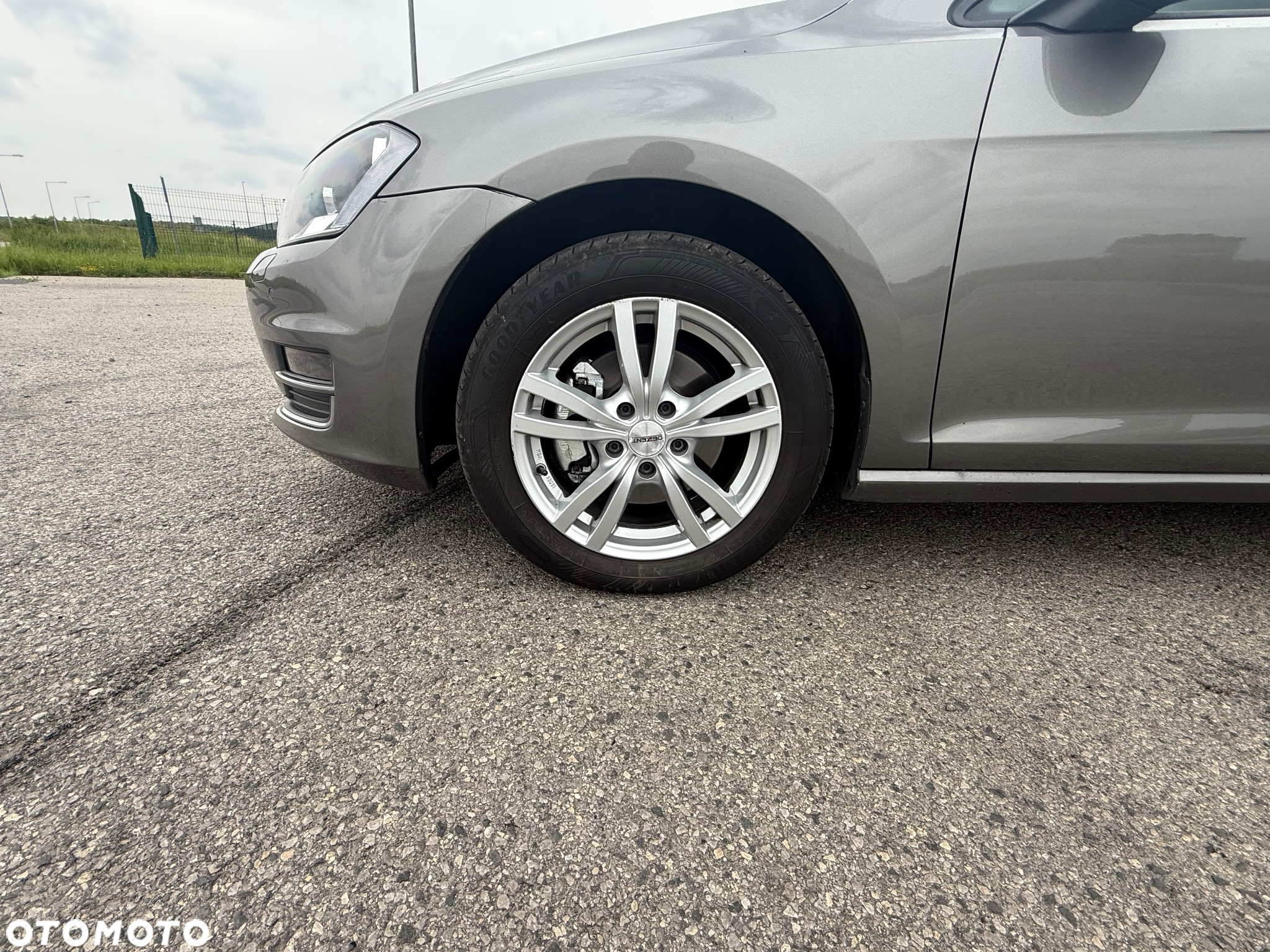 Volkswagen Golf 1.6 TDI BlueMotion Technology DSG Allstar - 8