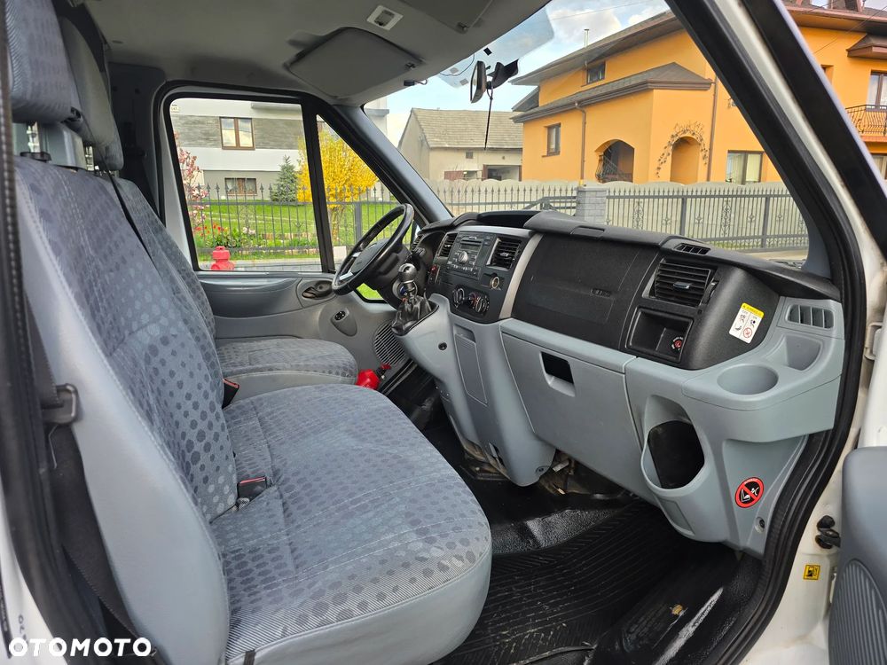 Ford Transit - 15