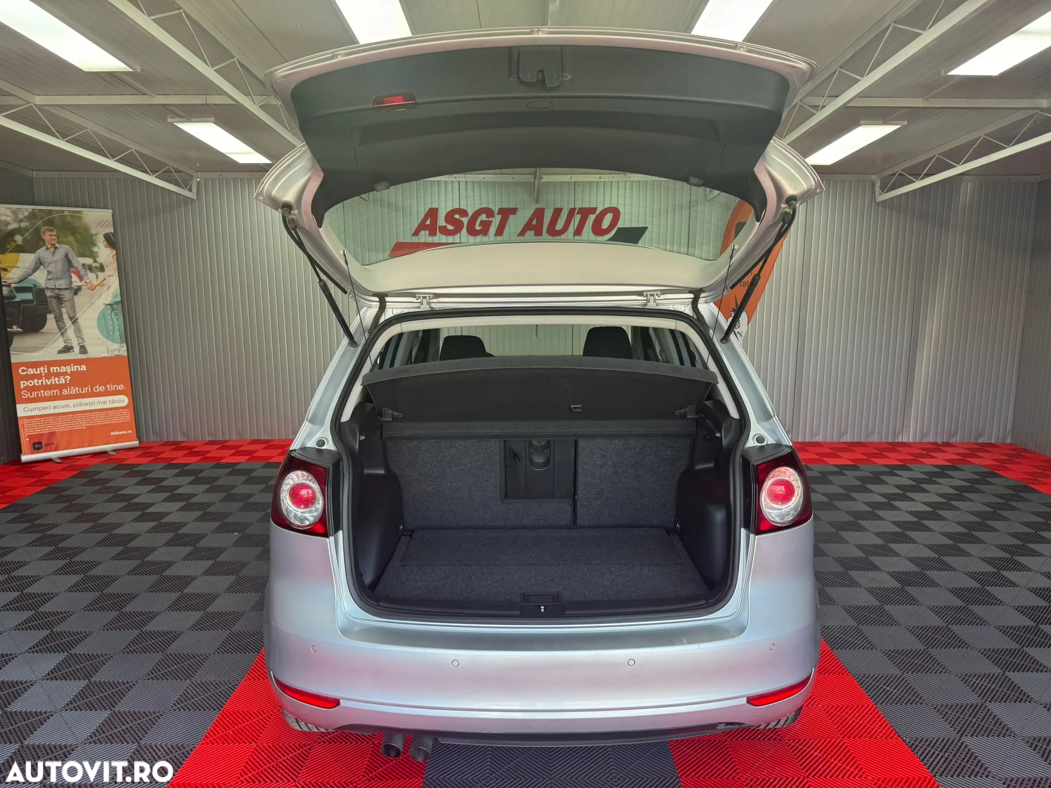 Volkswagen Golf Plus - 17
