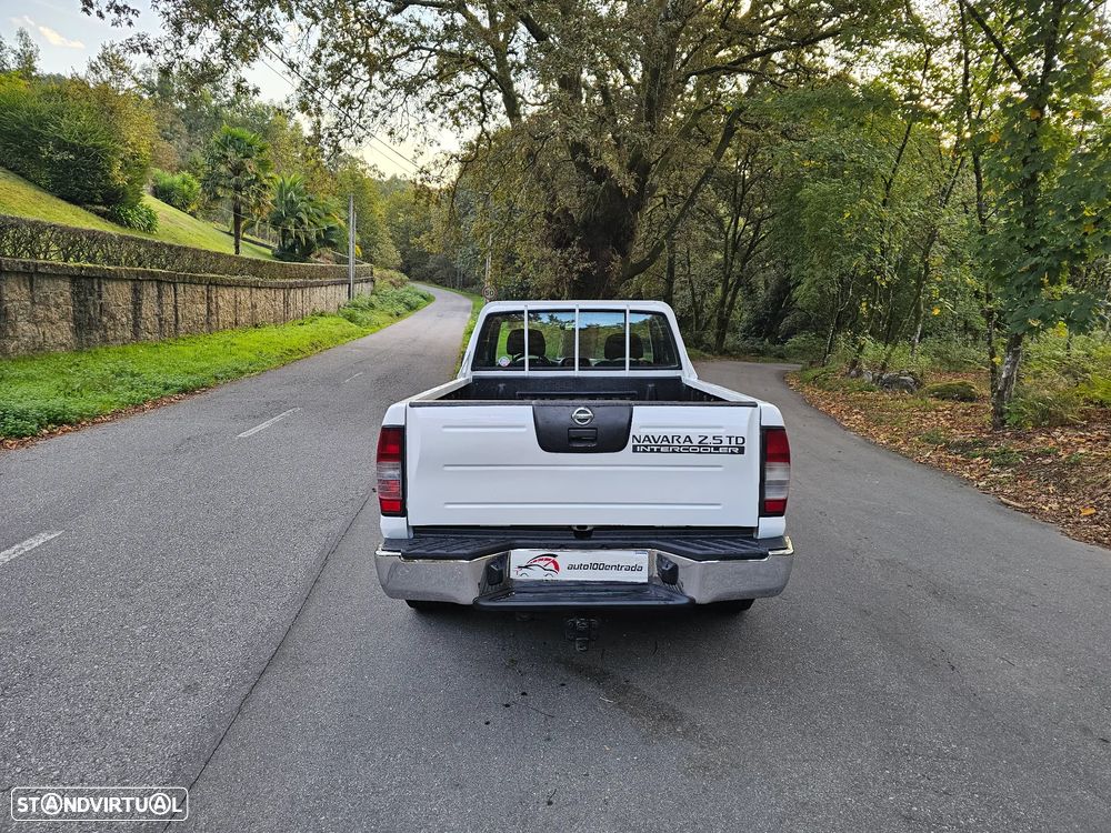 Nissan Navara - 2
