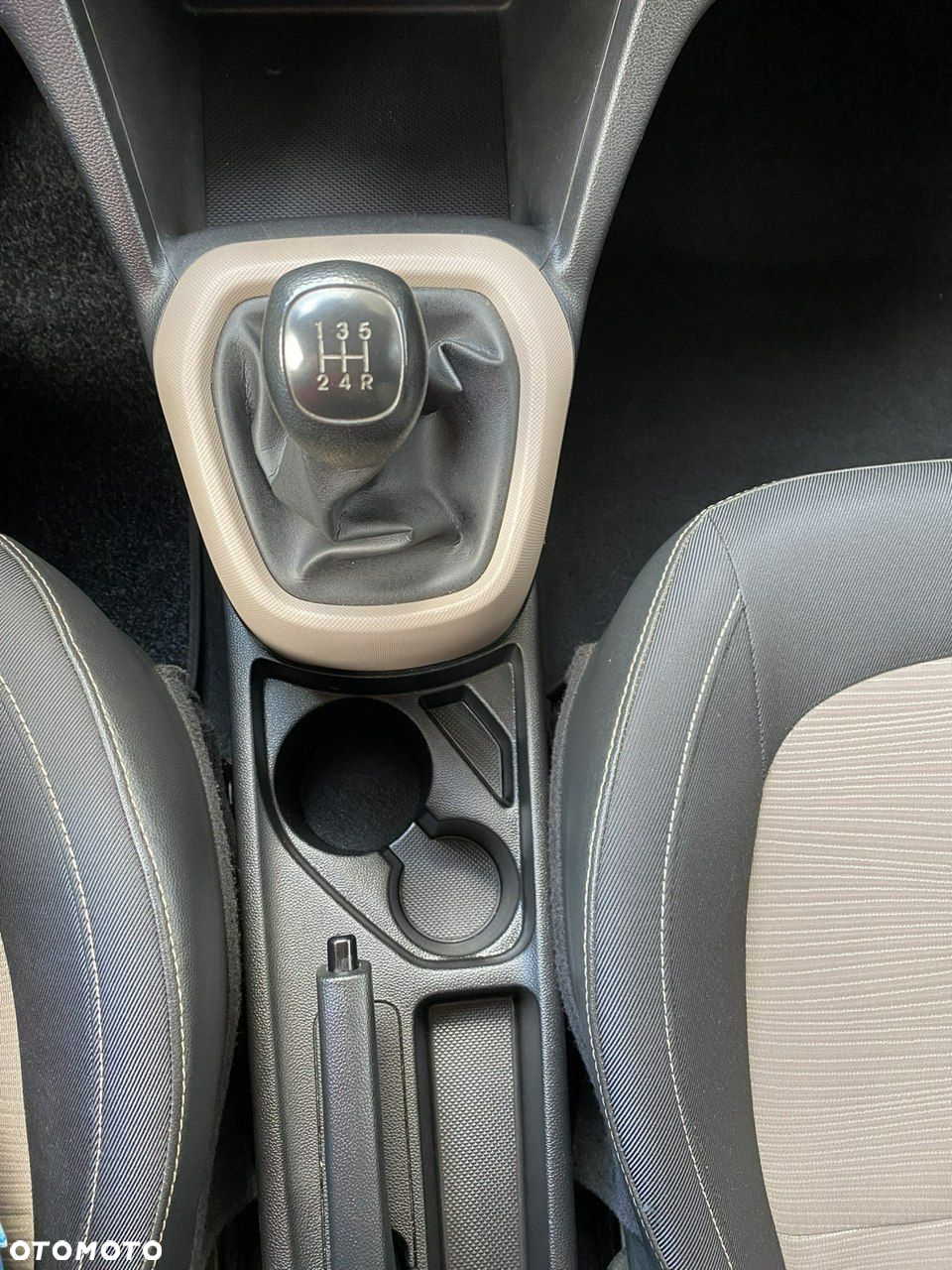 Hyundai i10 - 21