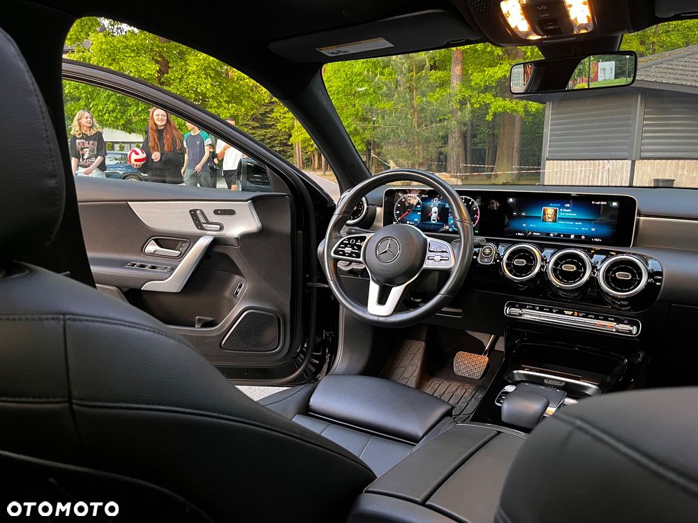 Mercedes-Benz Klasa A 220 4Matic 7G-DCT - 29