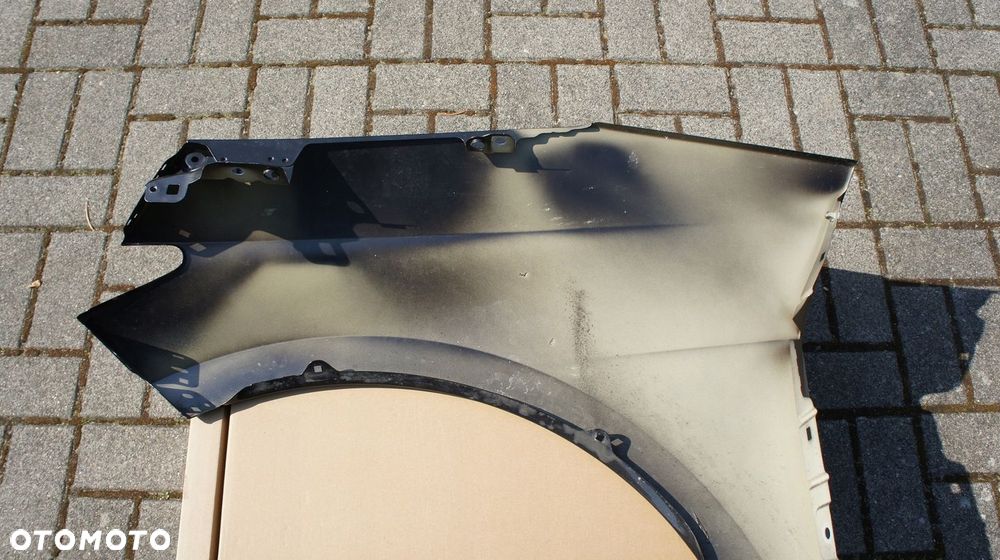 PRZEDNI PRAWY BŁOTNIK CUPRA BORN - 5