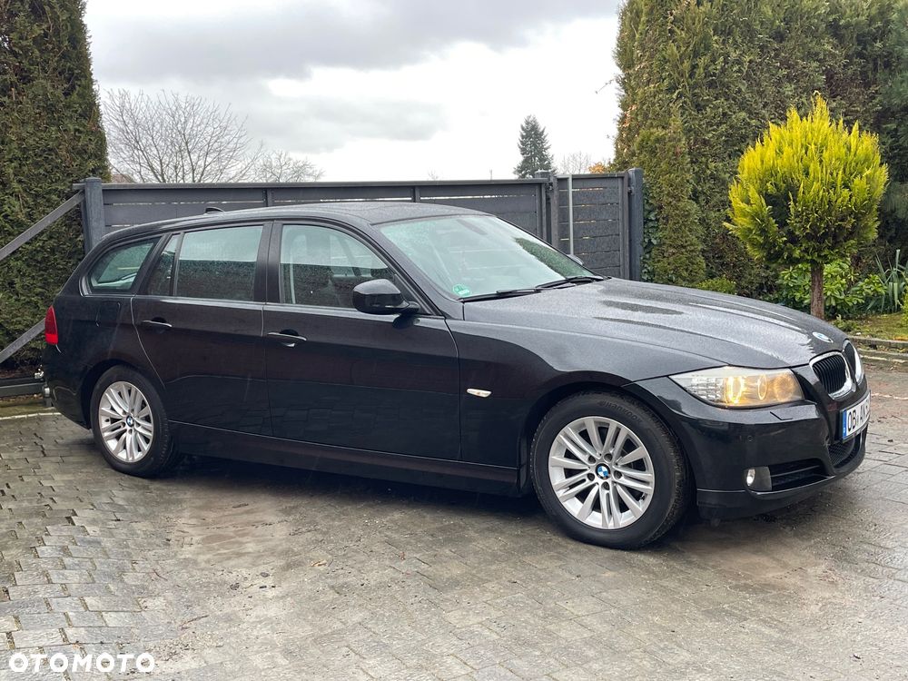 BMW Seria 3 318i Edition Exclusive - 7