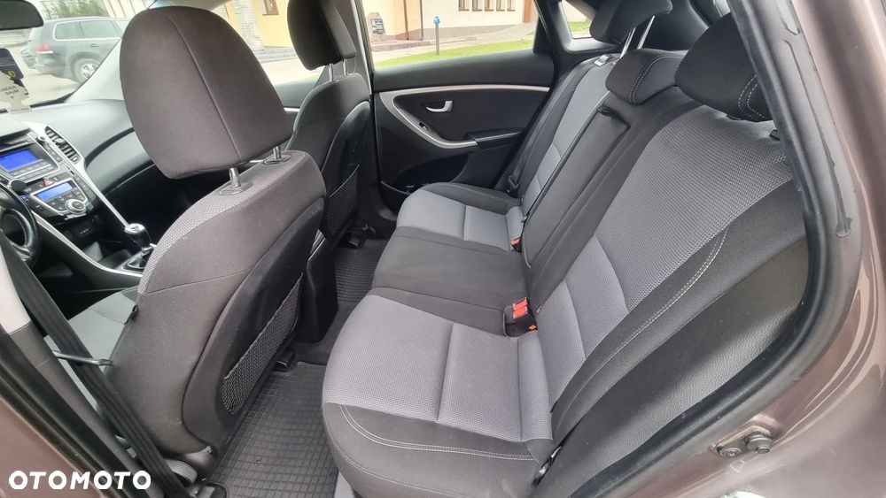 Hyundai i30 1.6 CRDi Comfort - 17