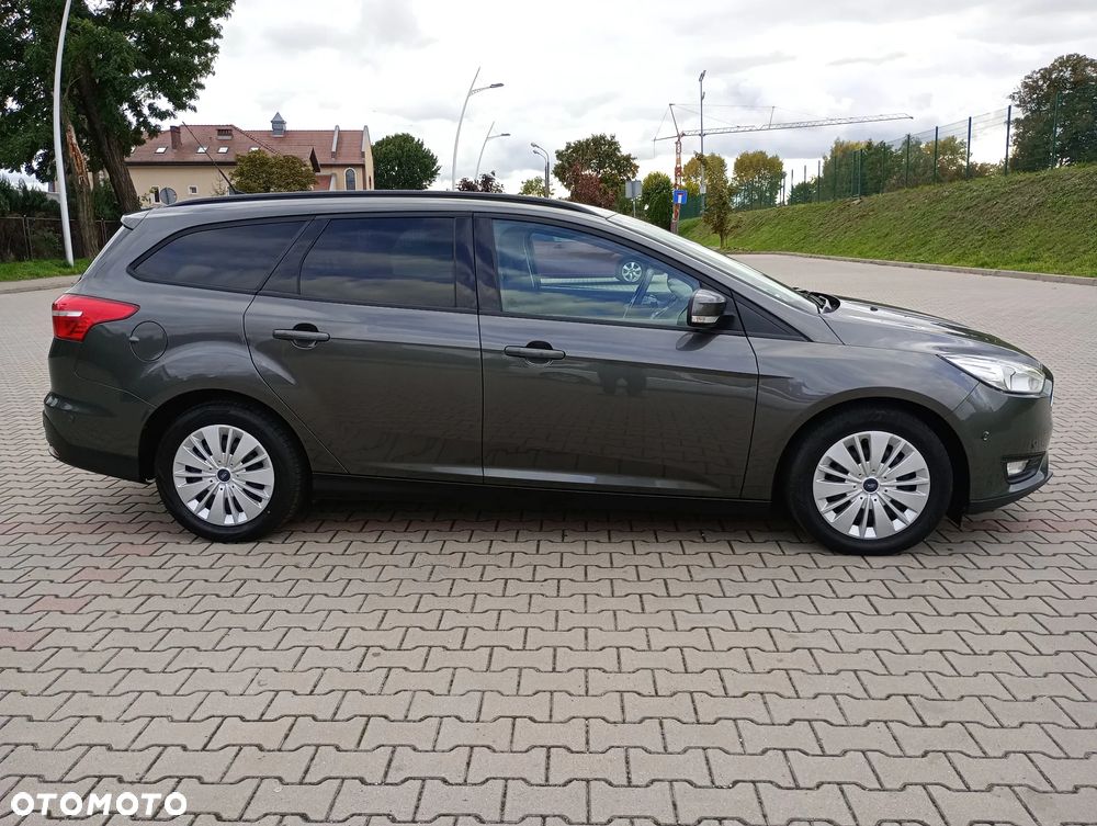 Ford Focus 1.5 EcoBlue Start-Stopp-System TITANIUM - 5