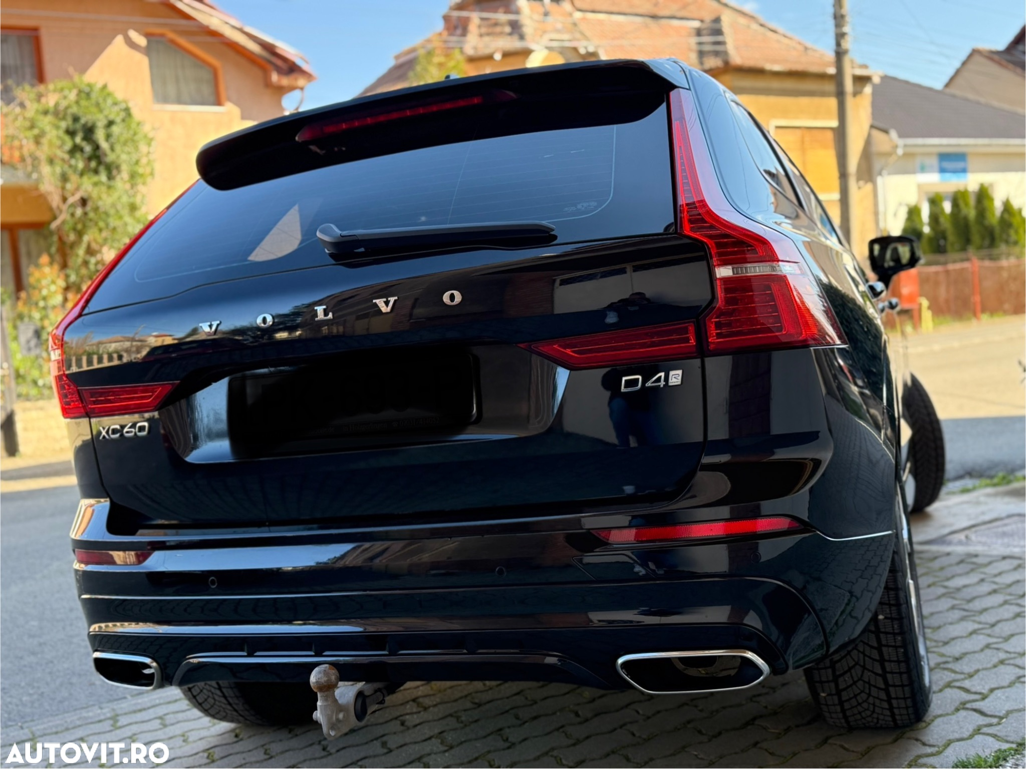 Volvo XC 60 D4 AWD R-Design - 37