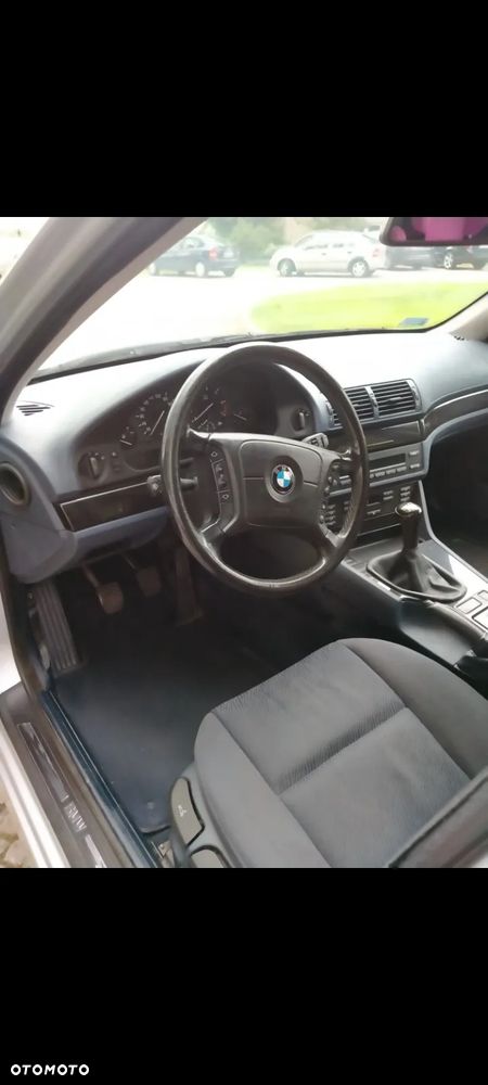 BMW Seria 5 525i - 8