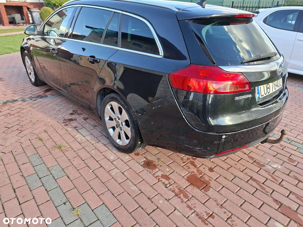 Opel Insignia 2.0 CDTI - 11