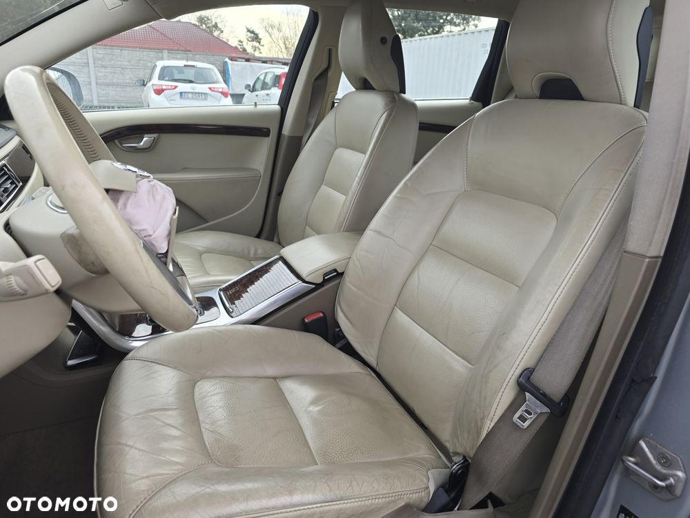 Volvo V70 D4 Summum - 14