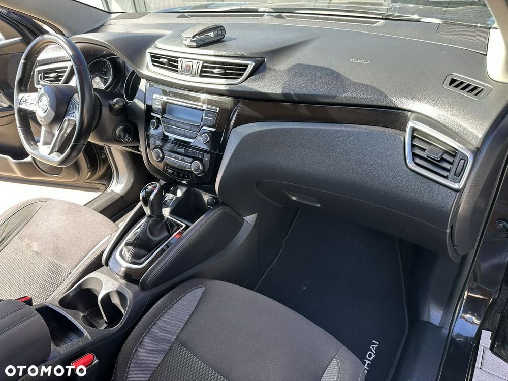 Nissan Qashqai 1.2 DIG-T N-Connecta Xtronic - 15